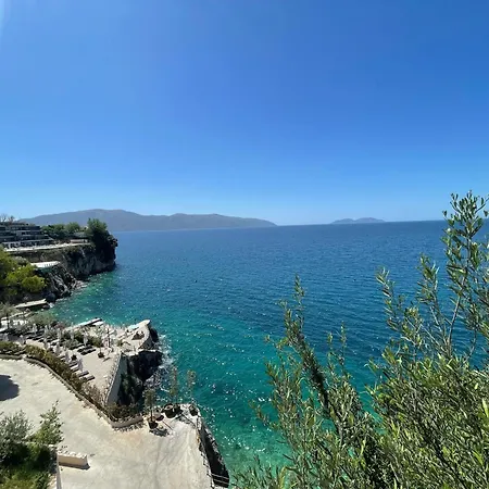 Apartment Spectacular Seaview Vlorë