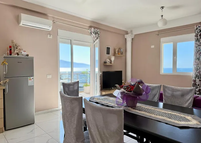 Spectacular Seaview Apartment Vlore