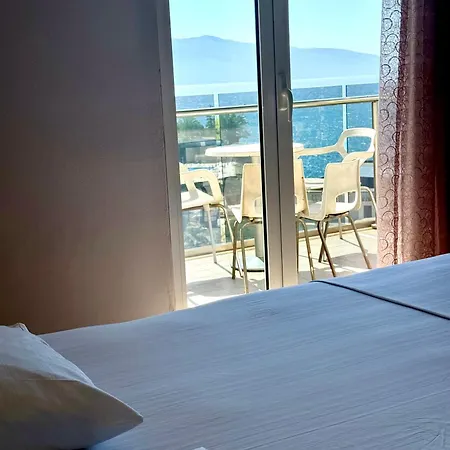 Spectacular Seaview Apartmán Vlorë
